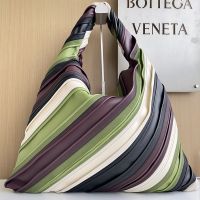 Bottega Veneta Large Hop Shoulder Bag In Striped Leather and Suede Multicolor