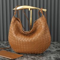 Bottega Veneta Large Sardine Shoulder Bag In Intrecciato Leather Brown
