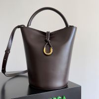 Bottega Veneta Liberta Bucket Bag In Smooth Calfskin Coffee
