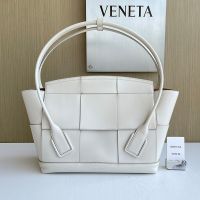 Bottega Veneta Medium Arco Top Handle Bag In Intreccio Calfskin White