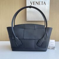 Bottega Veneta Medium Arco Top Handle Bag In Intreccio Grained Calfskin Black