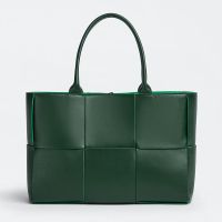 Bottega Veneta Medium Arco Tote 36 In Intreccio Lambskin Green