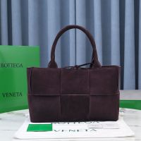 Bottega Veneta Medium Arco Tote 36 In Intreccio Suede Purple