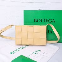 Bottega Veneta Medium Cassette Crossbody Bag In Intreccio Calfskin Apricot