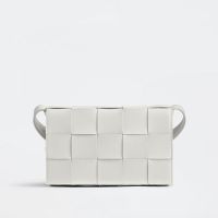 Bottega Veneta Medium Cassette Crossbody Bag In Intreccio Calfskin White