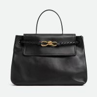 Bottega Veneta Medium Ciao Ciao Top Handle Bag In Silky Calfskin Black