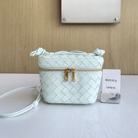 Bottega Veneta Mini Vanity Case In Intrecciato Leather Light Blue