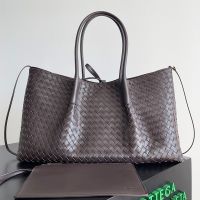 Bottega Veneta Large Pinacoteca Tote 42 In Intrecciato Silky Calfskin Coffee