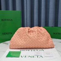 Bottega Veneta Pouch with Detachable Card Case In Intrecciato Lambskin Pink
