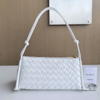 Bottega Veneta Pouch On Strap In Intrecciato Lambskin White