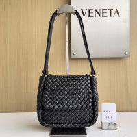 Bottega Veneta Small Cobble Shoulder Bag In Intreccio Leather Black