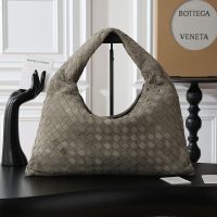 Bottega Veneta Medium Hop Shoulder Bag In Intrecciato Suede Dark Green