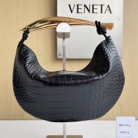 Bottega Veneta Small Sardine Top Handle Bag In Crocodile Leather Black
