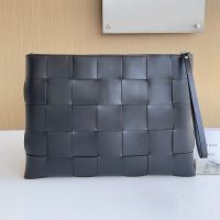 Bottega Veneta Large Cassette Flat Pouch In Intrecciato Calfskin Black