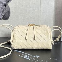 Bottega Veneta Concert Pouch In Intreccio Leather Beige