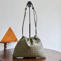 Bottega Veneta Medium Dustbag In Intrecciato Calfskin Cypress Green