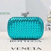 Bottega Veneta Knot Clutch In Intrecciato Snakeskin Teal
