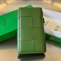 Bottega Veneta Long Cassette Wallet In Intrecciato Calfskin Military Green