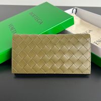 Bottega Veneta Long Wallet with Coin Purse In Intrecciato Calfskin Brown
