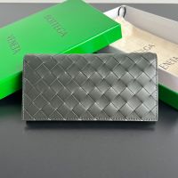 Bottega Veneta Long Wallet with Coin Purse In Intrecciato Calfskin Dark Green