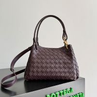 Bottega Veneta Medium Parachute Shoulder Bag In Intrecciato Leather Dark Red