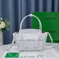 Bottega Veneta Mini Arco Top Handle Bag In Intreccio Grained Calfskin White