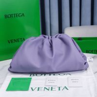 Bottega Veneta Pouch In Calfskin Purple
