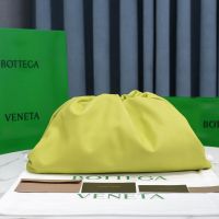 Bottega Veneta Pouch In Calfskin Yellow