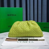 Bottega Veneta Pouch with Detachable Card Case In Intrecciato Lambskin Lemon