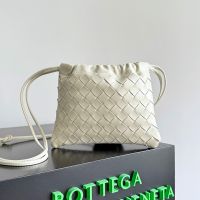 Bottega Veneta Small Dustbag In Intrecciato Leather Beige