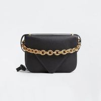 Bottega Veneta Small Mount Envelope Bag In Grained Calfskin Black
