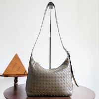 Bottega Veneta Small Traveler Hobo bag In Intrecciato Leather Khaki