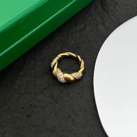 Bottega Veneta Twisted Ring In Metal with Crystals Gold