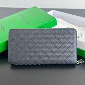 Bottega Veneta Large Zip Around Wallet In Intrecciato Piccolo Calfskin Grey