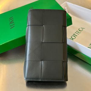 Bottega Veneta Long Cassette Wallet In Intrecciato Calfskin Taupe