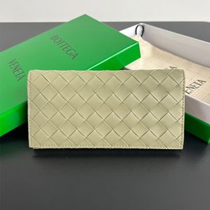 Bottega Veneta Long Wallet with Coin Purse In Intrecciato Calfskin Khaki