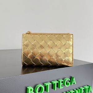 Bottega Veneta Medium Bi-Fold Zip Wallet In Intrecciato Lambskin Gold