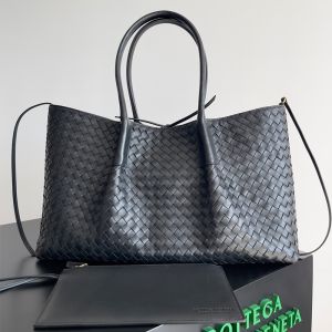 Bottega Veneta Large Pinacoteca Tote 42 In Intrecciato Silky Calfskin Black