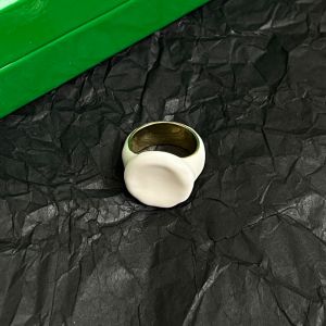 Bottega Veneta Signet Ring In Enameled Metal White