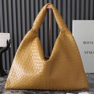 Bottega Veneta Large Hop Shoulder Bag In Intrecciato Leather Brown