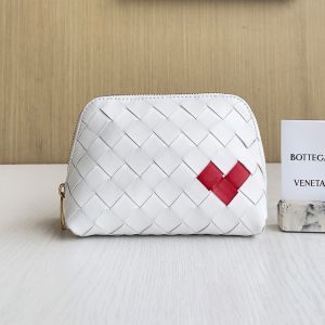 Bottega Veneta Small Beauty Pouch In Intrecciato Leather White